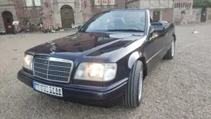 Mercedes-Benz E 220 A124 Cabrio, Final Edition, Designo Ausstattung