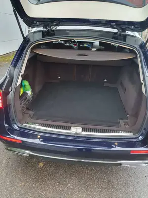 Mercedes-Benz E 220 E 220 d 4Matic T 9G-TRONIC Exclusive Bild 5