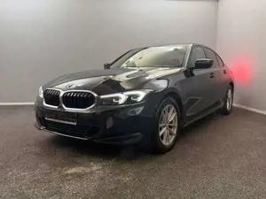 BMW 320 d Limo xDrive Shadow-Line AHK*WIDE*LED*CARPLA