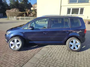 Volkswagen Touran 1,4 Automatik *7 Sitzer* 8 Fachbereift* KLIMA Bild 2