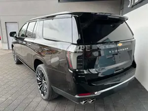 Chevrolet Suburban MY26 Suburban 6,2 High Country AHK  24" Luftfed. Bild 4