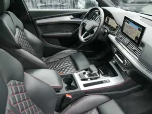 Audi Q5 50 TFSI e S-Line Pano BO AHK Bild 3