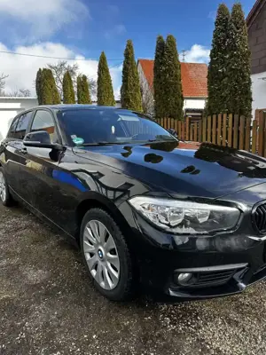 BMW 116 Advantage Bild 2