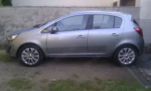 Opel Corsa Corsa 1.2 16V ecoFLEX Easytronic Innovation Bild 4