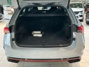 Skoda Octavia Combi RS 2,0 TSI 195 kW 7-Gang-DSG sofor Bild 4