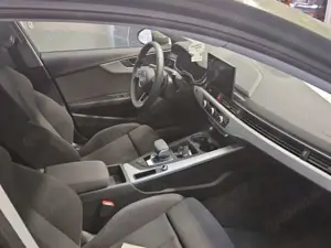 Audi A4 30 TDI S tronic AHK Navi SHZ 2xPDC Bild 5