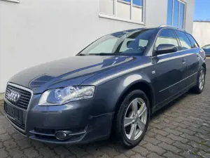 Audi A4 Avant 2.0 TDI quattro Klima/PDC/Navi Plus/TÜV26