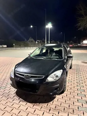 Hyundai i30 i30cw 2.0 CRDi Style