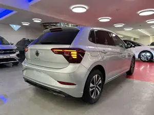Volkswagen Polo Energy 1.0 TSI DSG LED Sitzheizung Rückfahrkamera Bild 2