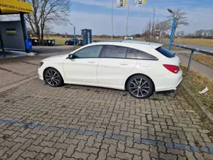 Mercedes-Benz CLA 220 Shooting Brake (CDI) d 7G-DCT