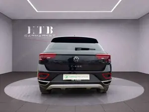 Volkswagen T-Roc 2.0 TDI DSG Style/LED/ViCo/Cam/Massage Bild 4