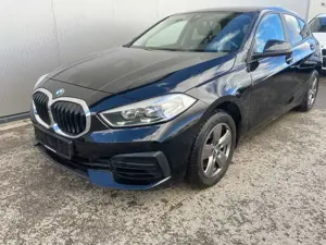 BMW 118 i Advantage *Lordose*PDC*WLAN*