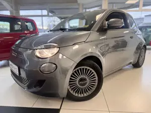 Fiat 500e 3+1 Icon  Kamera*Carplay*SHZ