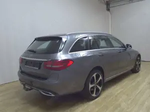 Mercedes-Benz C 300 T de Avantgarde Navi LED AHK PDC SHZ RfK Bild 5