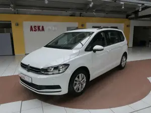 Volkswagen Touran 1.5 *NAVI*PDC*ACC*LM*7Sitze*Appconnct...