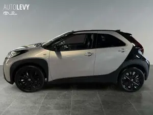 Toyota Aygo 1.0 JBL *PDC*JBL*KAMERA*SHZ*LED* Bild 3