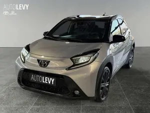 Toyota Aygo 1.0 JBL *PDC*JBL*KAMERA*SHZ*LED* Bild 2