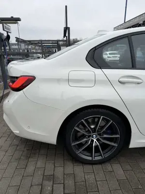 BMW 330 330 e M Sport Bild 5