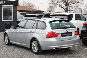BMW 318 d Touring Edition Lifestyle NAVI S-HEIZUNG Bild 4