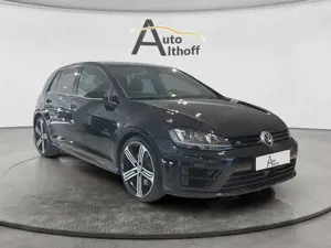 Volkswagen Golf VII R 4Motion DSG ACC KAM KEYL NAV SHZ