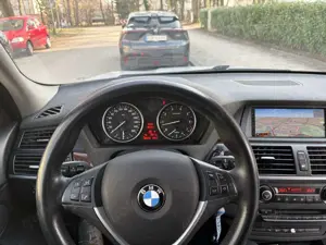 BMW X5 xDrive50i Panoramadach Top Ausstattung Bild 5