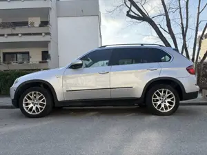 BMW X5 xDrive50i Panoramadach Top Ausstattung