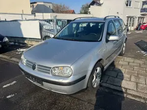 Volkswagen Golf Variant Comfortline*Klimaauto*Dachreling*Einparkhilfe