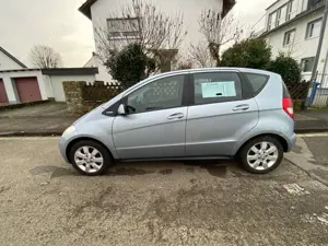 Mercedes-Benz A 180 A 180 BlueEFFICIENCY Elegance