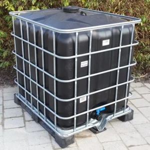 1000 l IBC Regenwassertank auf Stahl- PE-Palette SCHWARZ Algenschutz