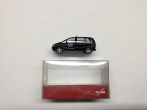 Herpa 1:87 Modellauto Opel Zafira Taxi
