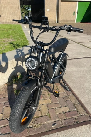 Elektrofahrräder sind erhältlich 