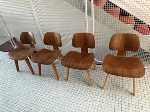 Mid-Century Stühle   LCW   Eames Stil