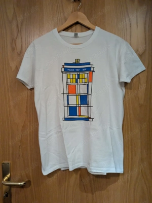 Doctor Who TARDIS Fanshirt