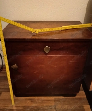Nachttischkästen zu verschenken 