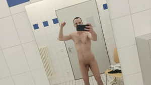 Komm ich werde dich in extase bringen... Wenn du hübsch und gut bist dann bekommst von mir tg