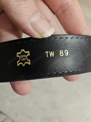 Schwarzer Ledergürtel