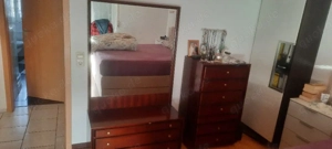 massiver 3 türiger Mahagonischrank mit 2 Kommoden