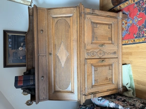 Fernsehschrank massiv Eiche