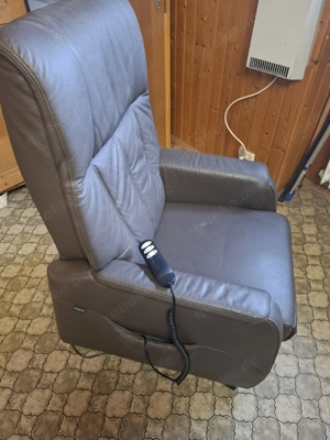 Ledersessel mit Aufstehfunktion 