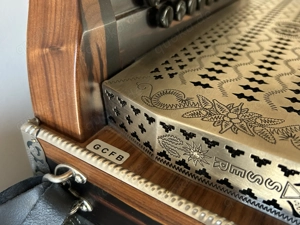 Strasser Steirische Harmonika Top Bild 2