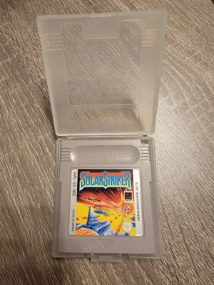 Solar Striker Game Boy Spiel - Retro Gaming Klassiker