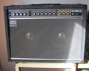 Gitarrenverstärker   Combo Roland Jazz Chorus 120 E   Made in Italy Bild 2