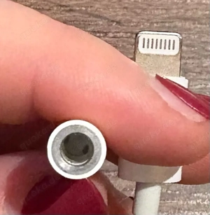 adapter aux auf lightning