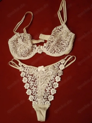    Traumhaftes NBB Lingerie-Set | Edle Guipure-Spitze | Braut-Dessous | BH 75 & String 40 | Creme   