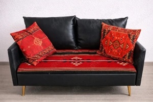 2-Sitzer Sofa mit Stauraum   modern & platzsparend   Goldfüße