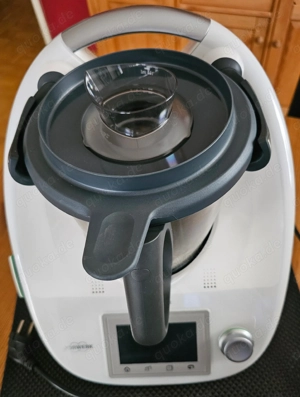 Verkaufe meinen Thermomix TM5 ohne Mängel und in sehr gutem Zustand an Selbstabholer!!! Ist wie NEU Bild 3