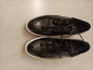 Neuwertige sportliche Damen - Schuhe 