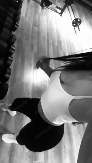 Cassi Bietet heißen online service oder bilder&video pakete Bild 2
