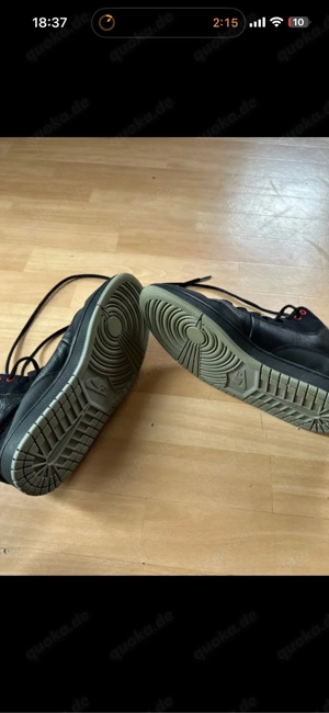 Jordans Executive Schwarz Rot