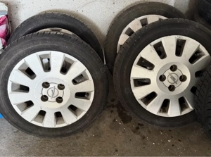 Opel Reifen mit Felgen